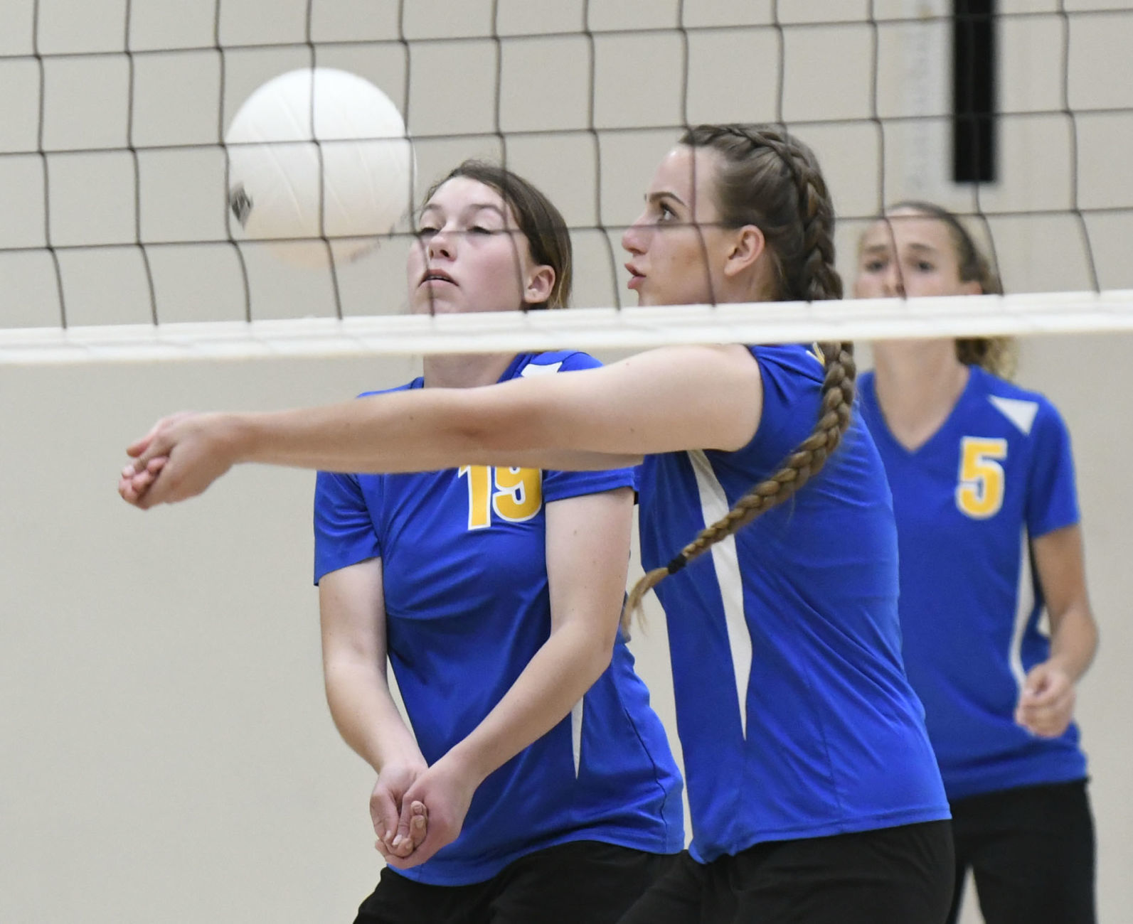 091219 Shandon VCA volleyball 08.jpg